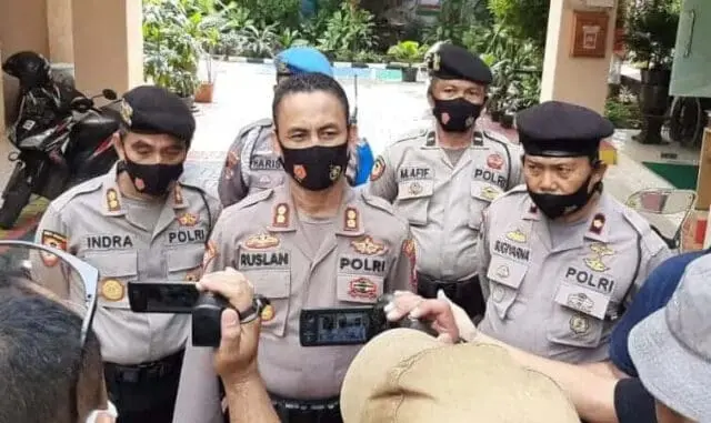 Isu Akan Ada Eksekusi di Lahan Sengketa, 160 Polisi Diterjunkan di Pinang Kota Tangerang Isu Akan Ada Eksekusi di Lahan Sengketa, 160 Polisi Diterjunkan di Pinang Kota Tangerang
