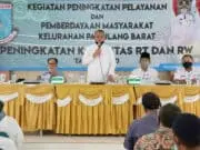 Benyamin Davnie Ajak RT RW Cegah Penularan Covid-19