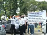 Berisi 6 Tuntutan, Warga Pawal Clup Geruduk Kantor Pemasaran Paramount Serpong Berisi 6 Tuntutan, Warga Pawal Clup Geruduk Kantor Pemasaran Paramount Serpong