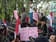 Resah Sengketa Tanah 45 Hektare, Warga Pinang Geruduk PN Tangerang Resah Sengketa Tanah 45 Hektare, Warga Pinang Geruduk PN Tangerang