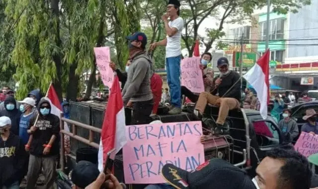 Resah Sengketa Tanah 45 Hektare, Warga Pinang Geruduk PN Tangerang Resah Sengketa Tanah 45 Hektare, Warga Pinang Geruduk PN Tangerang