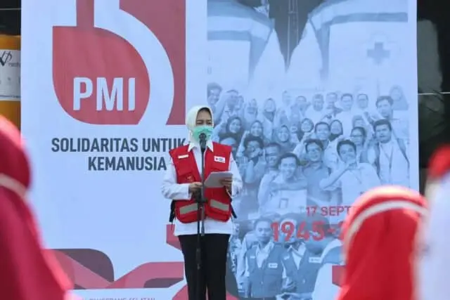 Rayakan HUT PMI Ke-75, Airin Pastikan Stok Darah di Tangsel Aman Rayakan HUT PMI Ke-75, Airin Pastikan Stok Darah di Tangsel Aman