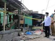 Sachrudin Kunjungi Rumah Warga Korban Kebakaran di Neglasari Sachrudin Kunjungi Rumah Warga Korban Kebakaran di Neglasari