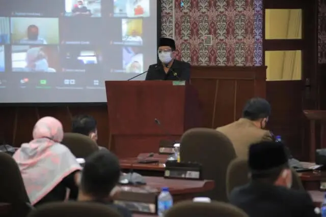 Paripurna DPRD Kota Tangerang, Arief Jawab Pandangan Fraksi Atas Tiga Raperda Paripurna DPRD Kota Tangerang, Arief Jawab Pandangan Fraksi Atas Tiga Raperda