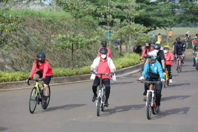 Wujudkan Jabodetabek Intergrated Transportation, Airin Sepeda Bareng Menhub Wujudkan Jabodetabek Intergrated Transportation, Airin Sepeda Bareng Menhub