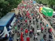 Hendak ke DPR-RI, Ribuan Buruh Kota Tangerang Diblokade di Jalan Daan Mogot Hendak ke DPR-RI, Ribuan Buruh Kota Tangerang Diblokade di Jalan Daan Mogot