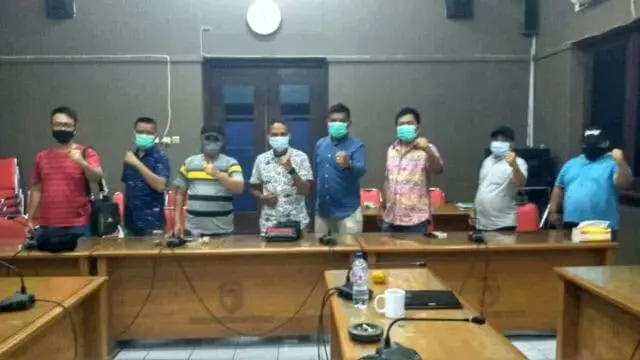 Ketua Karang Taruna Lebak Mendesak Sekretaris Karang Taruna Banten Mundur Ketua Karang Taruna Lebak Mendesak Sekretaris Karang Taruna Banten Mundur