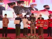 Hari Santri Nasional, Telkomsel Bagikan 16.000 Kartu Perdana untuk Ponpes se-Banten Hari Santri Nasional, Telkomsel Bagikan 16.000 Kartu Perdana untuk Ponpes se-Banten
