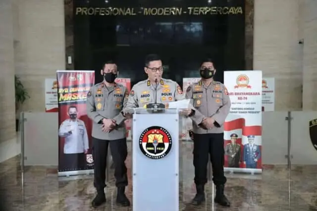Diduga Lalai Prokes Covid-19, Kapolda Metro Jaya dan Kapolda Jawa Barat Dicopot Diduga Lalai Prokes Covid-19, Kapolda Metro Jaya dan Kapolda Jawa Barat Dicopot