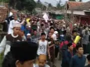 Tolak Proyek Geothermal, Warga Padarincang Kembali Pukul Mundur Kedatangan Alat Berat Tolak Proyek Geothermal, Warga Padarincang Kembali Pukul Mundur Kedatangan Alat Berat