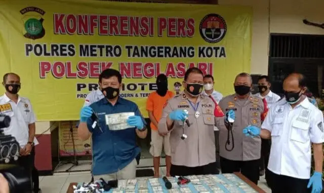 Polisi Sita Puluhan Motor Hasil Penipuan dan Penggelapan di Neglasari Polisi Sita Puluhan Motor Hasil Penipuan dan Penggelapan di Neglasari