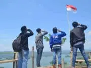 Kepekaan Generasi Muda Sebagai Generasi Penerus Bangsa Kepekaan Generasi Muda Sebagai Generasi Penerus Bangsa