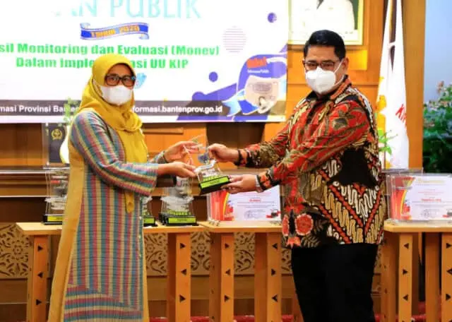 Empat Kali, Pemkot Tangerang Berpredikat Sebagai Badan Publik Informatif se- Banten Empat Kali, Pemkot Tangerang Berpredikat Sebagai Badan Publik Informatif se- Banten