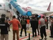 23 Tersangka Terorisme Tiba di Bandara Soekarno-Hatta, Dibawa ke Mako Brimob Kelapa Dua 23 Tersangka Terorisme Tiba di Bandara Soekarno-Hatta, Dibawa ke Mako Brimob Kelapa Dua