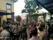 Jelang Nataru, Polsek Kelapa Dua Bersama Koramil 02/Curug Gelar Patroli Berskala Besar