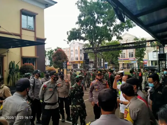 Jelang Nataru, Polsek Kelapa Dua Bersama Koramil 02/Curug Gelar Patroli Berskala Besar Jelang Nataru, Polsek Kelapa Dua Bersama Koramil 02/Curug Gelar Patroli Berskala Besar