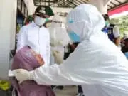 Rapid Test Antigen di Terminal Poris Plawad Pastikan Penumpang dan Pengemudi Bebas Covid-19 Rapid Test Antigen di Terminal Poris Plawad Pastikan Penumpang dan Pengemudi Bebas Covid-19