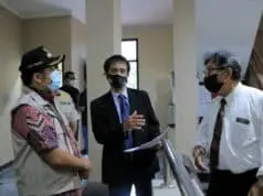 Pastikan Penerapan Prokes Saat Misa Natal Arief Pantau Gereja