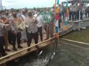 4 Ton Bandeng Dipanen Polres Metro Tangerang Kota, Dibagikan ke Masyarakat 4 Ton Bandeng Dipanen Polres Metro Tangerang Kota, Dibagikan ke Masyarakat