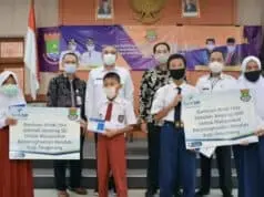Bank bjb Salurkan Bantuan Siswa SD dan SMP Kategori MBR di Tangerang Bank bjb Salurkan Bantuan Siswa SD dan SMP Kategori MBR di Tangerang