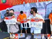 Komplotan Pengedar Uang Dolar Palsu Senilai Rp1,4 Miliar Dibekuk Polisi Komplotan Pengedar Uang Dolar Palsu Senilai Rp1,4 Miliar Dibekuk Polisi