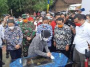 Risma Resmikan Jalan dan 16 MCK di Kota Serang, Bhakti SMSI Untuk Negeri Risma Resmikan Jalan dan 16 MCK di Kota Serang, Bhakti SMSI Untuk Negeri