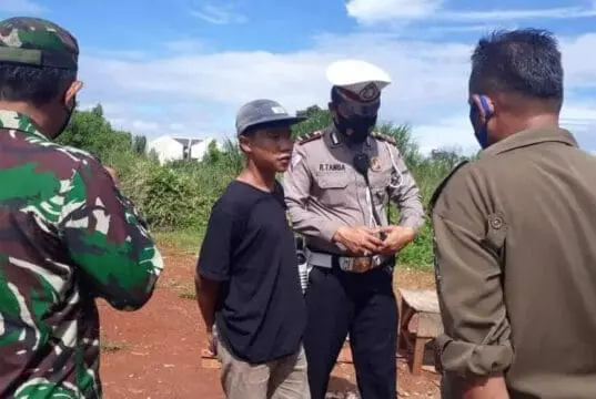 Cegah Penularan COVID-19, Polsek Pagedangan Gerakan Budaya Bermasker Cegah Penularan Covid-19, Polsek Pagedangan Gerakan Budaya Bermasker