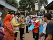 Kemendagri Ganti 5.490 KK Warga yang Rusak Terdampak Banjir Kemendagri Ganti 5.490 KK Warga yang Rusak Terdampak Banjir