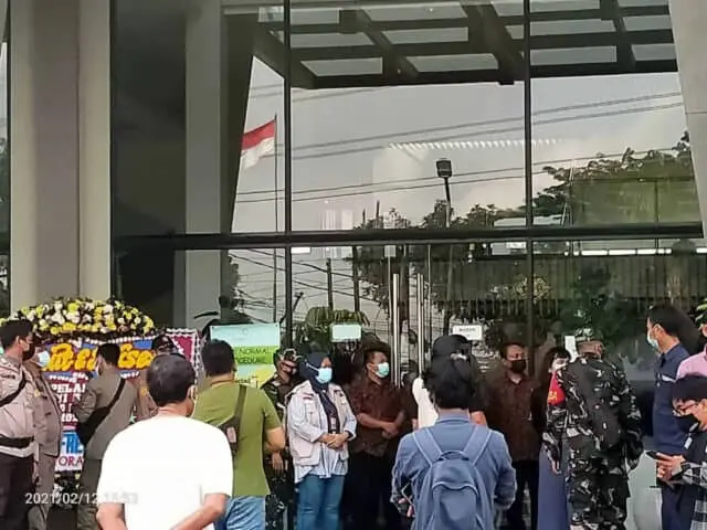 IKM Kota Tangerang Protes Adanya Pelantikan Ketua DPD Baru IKM Kota Tangerang Protes Adanya Pelantikan Ketua DPD Baru