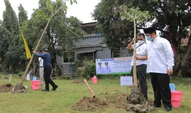 2.800 Pohon Ditanam, Sambut HUT Kota Tangerang ke- 28 2.800 Pohon Ditanam, Sambut HUT Kota Tangerang ke- 28