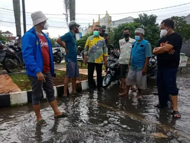 Pemkot Tangsel Segera Tangani Titik Lokasi Paska Banjir Pemkot Tangsel Segera Tangani Titik Lokasi Paska Banjir