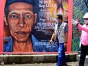 Kampung Pink di Tanah Tinggi, Arief: Cantik Dengan Mural Yang Tematik Kampung Pink di Tanah Tinggi, Arief: Cantik Dengan Mural Yang Tematik