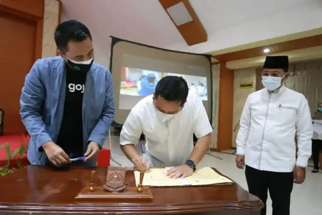 Majukan UMKM, Pemkot Tangerang Kerjasama Dengan Tokopedia dan Gojek Majukan UMKM, Pemkot Tangerang Kerjasama Dengan Tokopedia dan Gojek