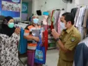 Pelaku Usaha Perseorangan di Tangerang Diberi Legalitas Izin Usaha Mikro Kecil Pelaku Usaha Perseorangan di Tangerang Diberi Legalitas Izin Usaha Mikro Kecil