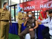 Vaksinasi Tahap Kedua, Pemkot Tangerang Sasar Sektor Pelayanan Publik Vaksinasi Tahap Kedua, Pemkot Tangerang Sasar Sektor Pelayanan Publik