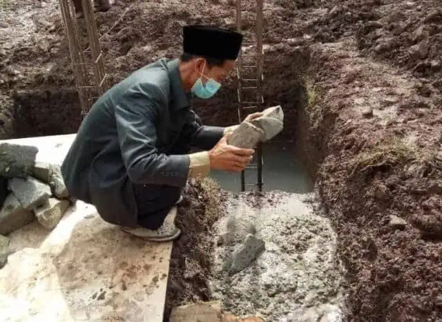 Aleg PKS Lakukan Peletakan Batu Pertama Masjid Madinahtul Umidiah Aleg PKS Lakukan Peletakan Batu Pertama Masjid Madinahtul Umidiah