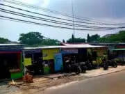 Diduga Puluhan Kios di Lahan Aset Pemerintah Dijadikan Lahan Bisnis Diduga Puluhan Kios di Lahan Aset Pemerintah Dijadikan Lahan Bisnis
