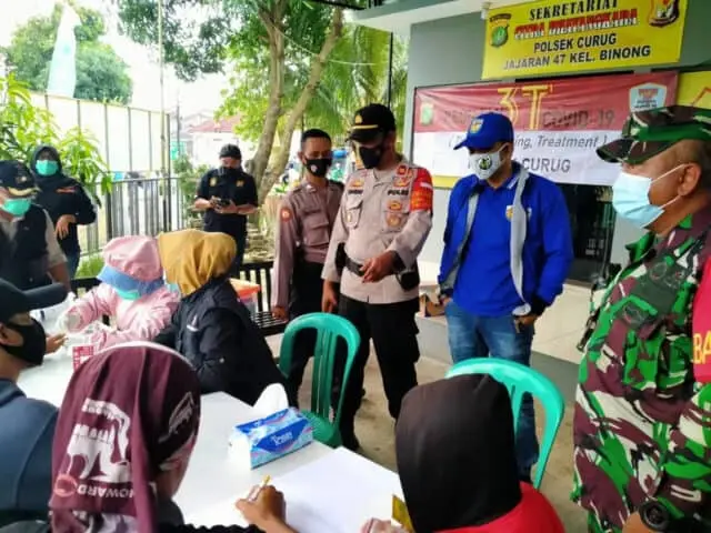 Jajaran Polsek Curug Dengan Kepemudaan Mengadakan 3T dan Membagikan Masker Jajaran Polsek Curug Dengan Kepemudaan Mengadakan 3T dan Membagikan Masker