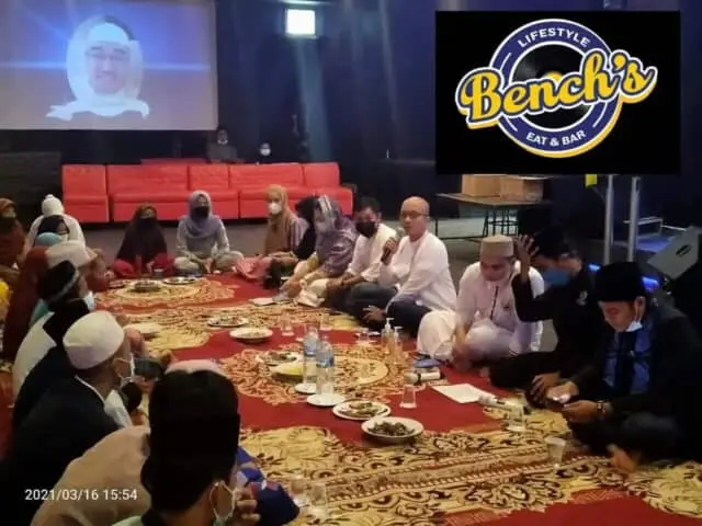 Bench's Mengenang 40 Hari Ikbal dan Santunan Anak Yatim Piatu Bench's Mengenang 40 Hari Ikbal dan Santunan Anak Yatim Piatu