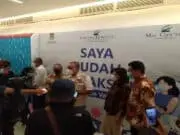Danramil 14/Panongan Dampingi Bupati Cek Pelaksanakan Vaksinasi Lansia Danramil 14/Panongan Dampingi Bupati Cek Pelaksanakan Vaksinasi Lansia
