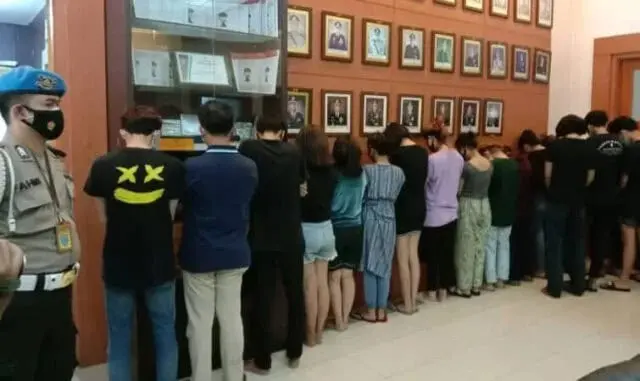 Polisi Ungkap Prostitusi Online di Aeropolis Tangerang Bertarif Rp500ribu Polisi Ungkap Prostitusi Online di Aeropolis Tangerang Bertarif Rp500ribu