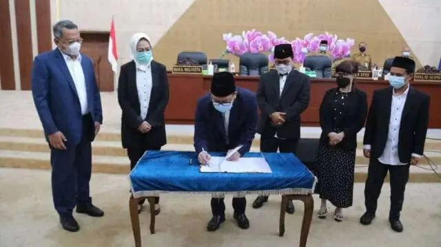 DPRD Setuju Pembuangan Sampah Ke TPAS Cilowong Serang DPRD Setuju Pembuangan Sampah Ke TPAS Cilowong Serang