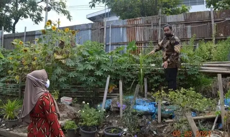 Tembok Roboh Resahkan Warga, Anggota DPRD Kota Tangerang Lakukan Sidak Tembok Roboh Resahkan Warga, Anggota DPRD Kota Tangerang Lakukan Sidak