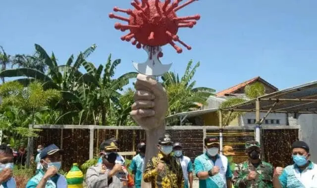 Setahun Kampung ATM di Gondrong Bangun Monument Corona Setahun Kampung ATM di Gondrong Bangun Monument Corona