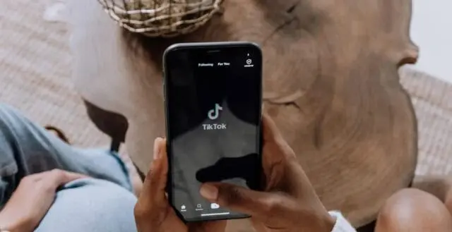 6 Content Creator Bahasa Inggris yang digemari Pengguna Tiktok