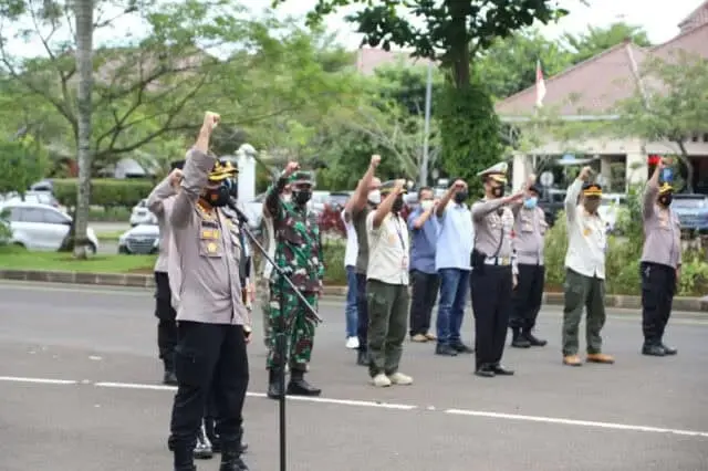 Gelar Apel Persiapan, Dandim Mengajak personil Pengamanan Paskah Gelar Apel Persiapan, Dandim Mengajak personil Pengamanan Paskah