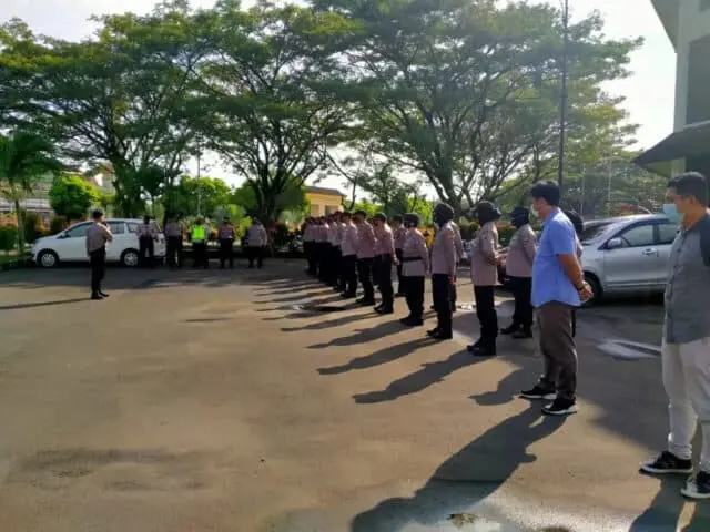 Aksi Unras Kumala, Kapolsek Curug Pimpin Apel Pengamanan Aksi Unras Kumala, Kapolsek Curug Pimpin Apel Pengamanan