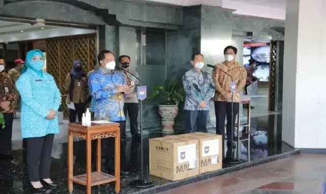 Meski Ada Vaksin, Mendagri Minta Masyarakat Jangan Lengah Jalankan Prokes Meski Ada Vaksin, Mendagri Minta Masyarakat Jangan Lengah Jalankan Prokes