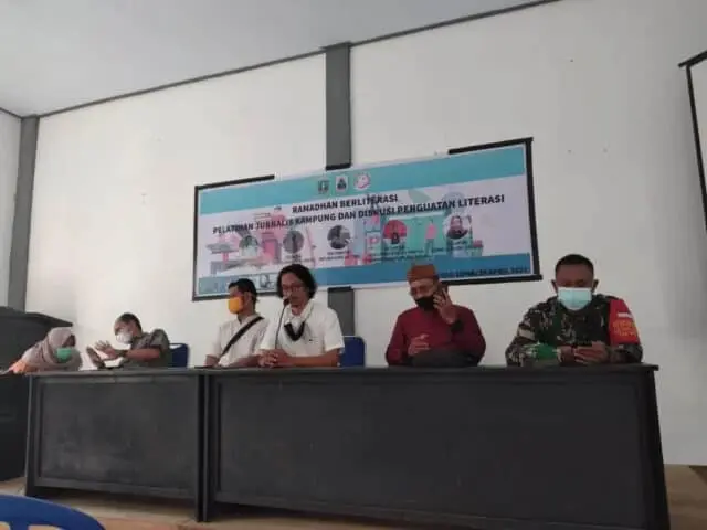 Mendekatkan Layanan Perpustakaan Kepada Masyarakat Cilograng Mendekatkan Layanan Perpustakaan Kepada Masyarakat Cilograng