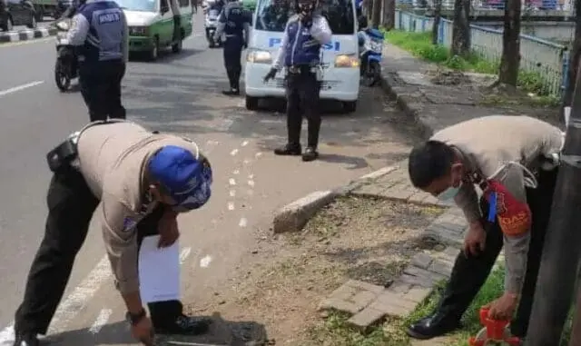 Kecelakaan Maut di Kota Tangerang, Pemotor Tergilas Roda Truk Fuso Kecelakaan Maut di Kota Tangerang, Pemotor Tergilas Roda Truk Fuso
